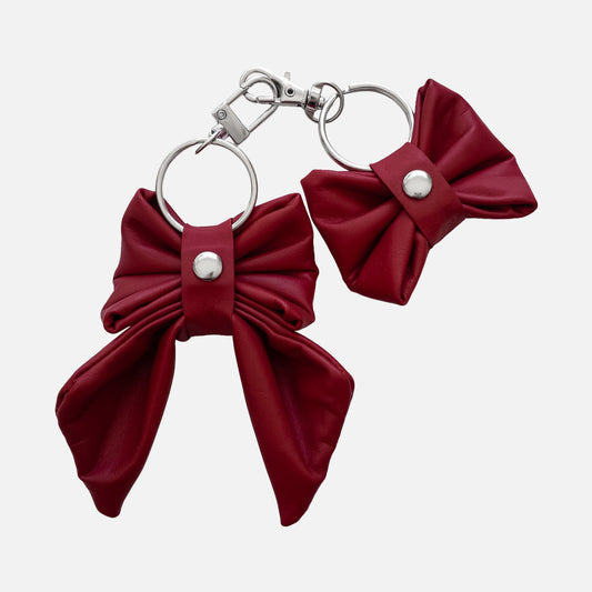 'BOWTIE' CALFSKIN LEATHER BAG CHARM IN RED