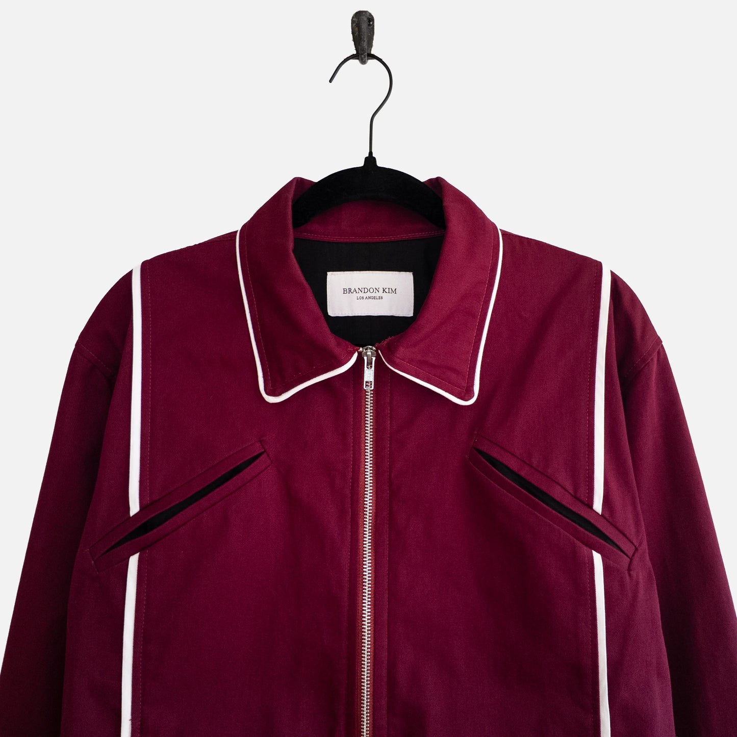 'COURTNEY' BIAS TAPE TWILL JACKET IN WINE