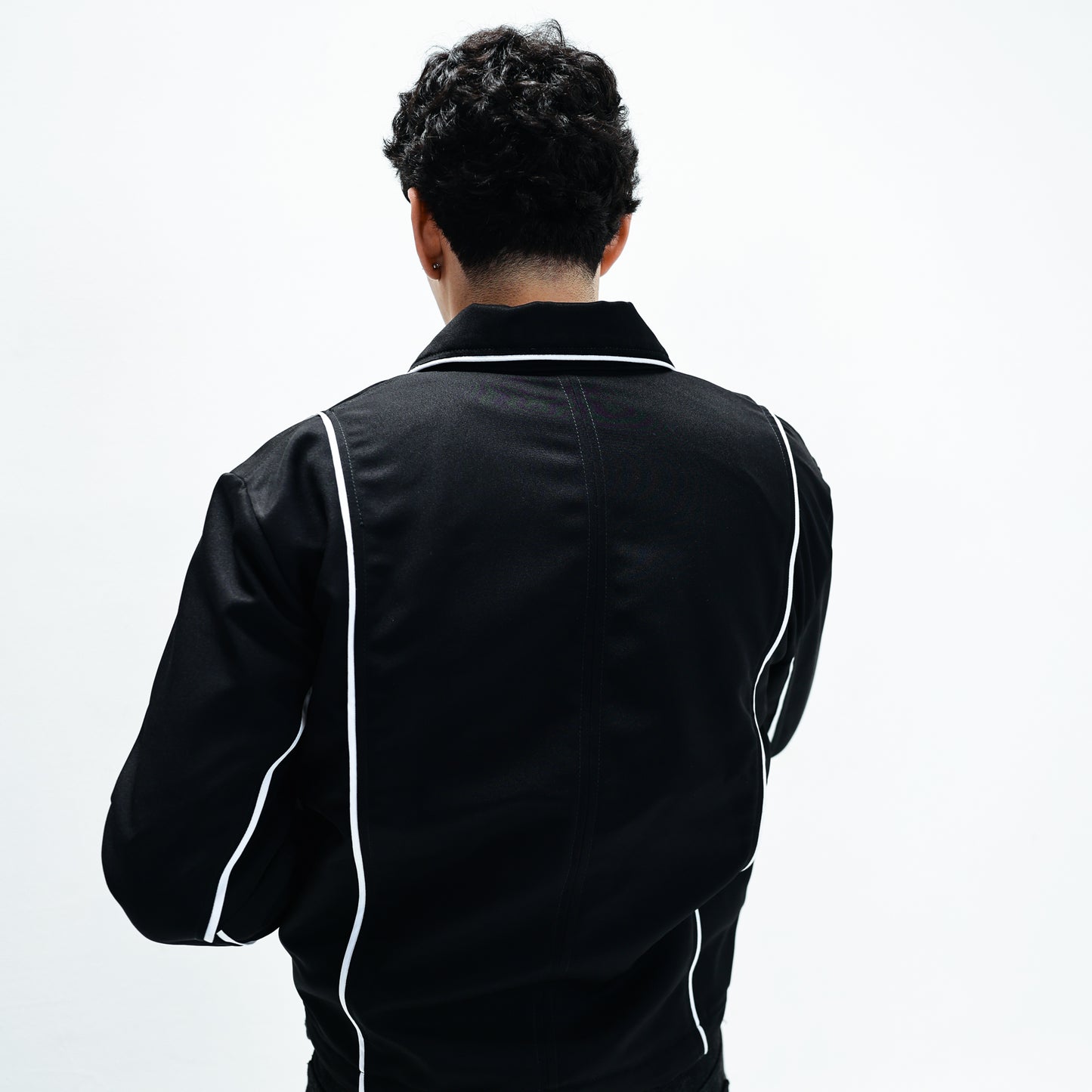 'COURTNEY' BIAS TAPE TWILL JACKET IN BLACK
