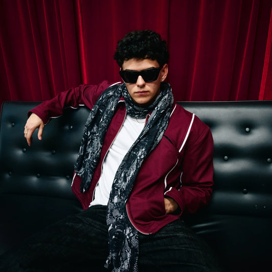 'COURTNEY' BIAS TAPE TWILL JACKET IN WINE